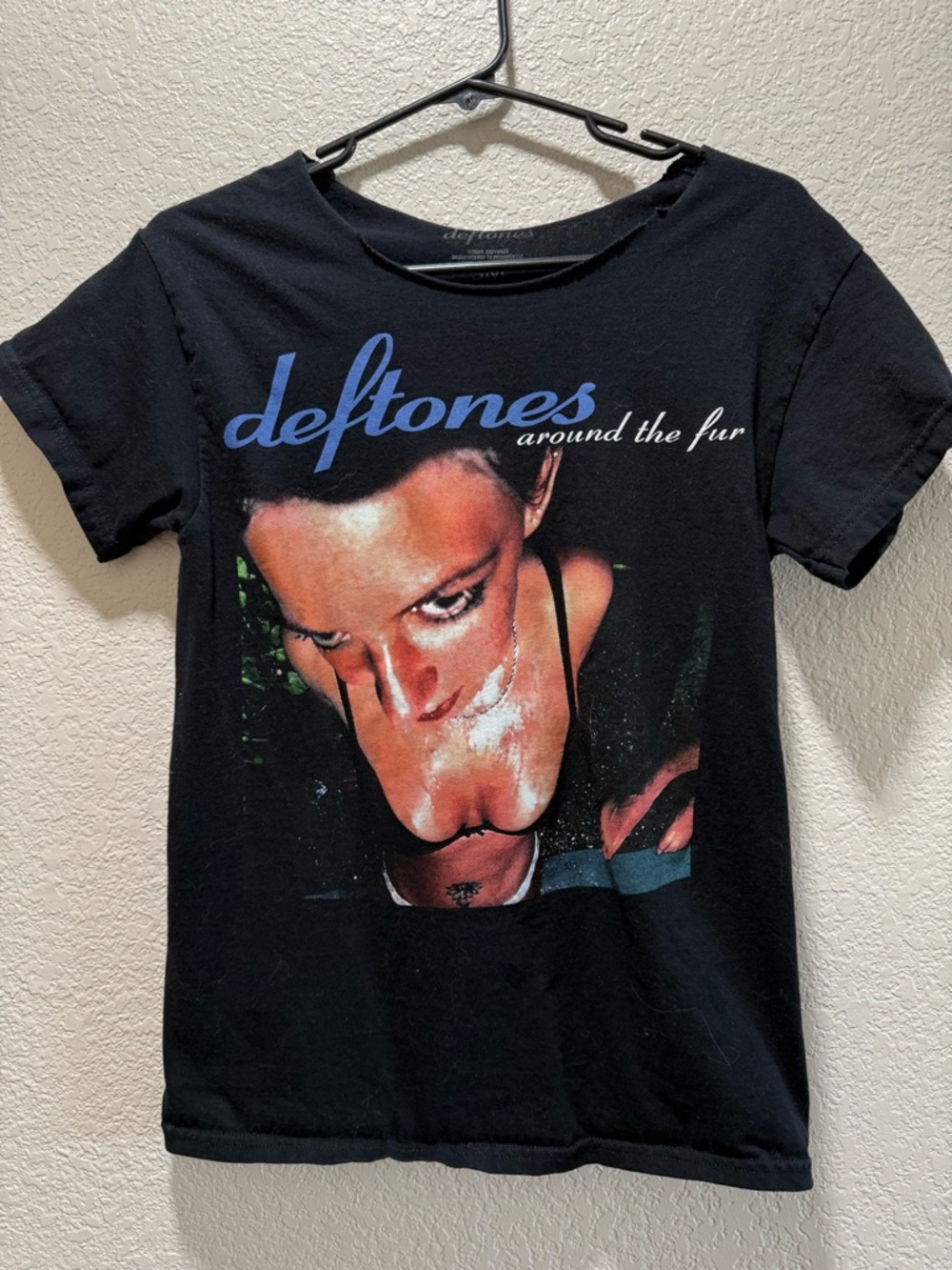 Deftones Around the Fur Album Cover Graphic Band T-Shirt (Size Small) Distressed